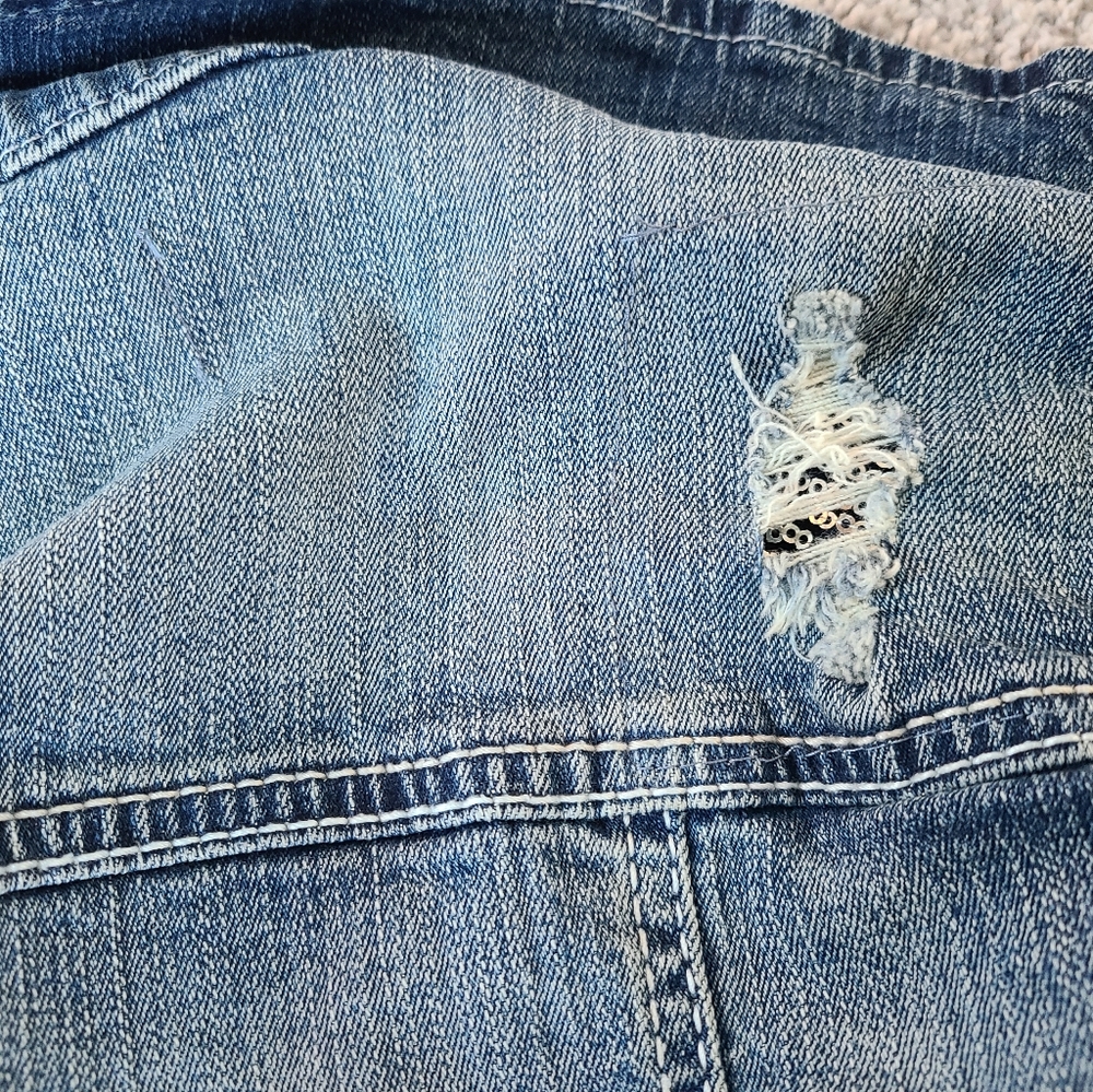 Jean jacket - Picture 2 of 5